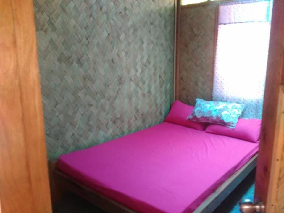 Bella Louise Lodging House Bar And Resto บูซวงกา ภายนอก รูปภาพ